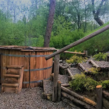 Gabi Z Balią W Ogrodzie Dom wakacyjny *