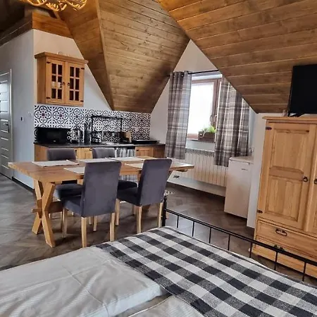 Dom wakacyjny Gabi Z Balią W Ogrodzie