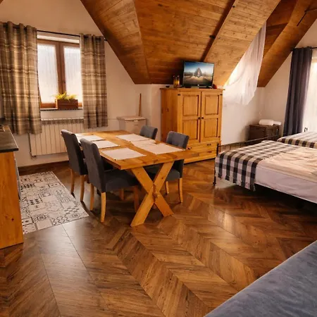 Gabi Z Balia W Ogrodzie * Zakopane