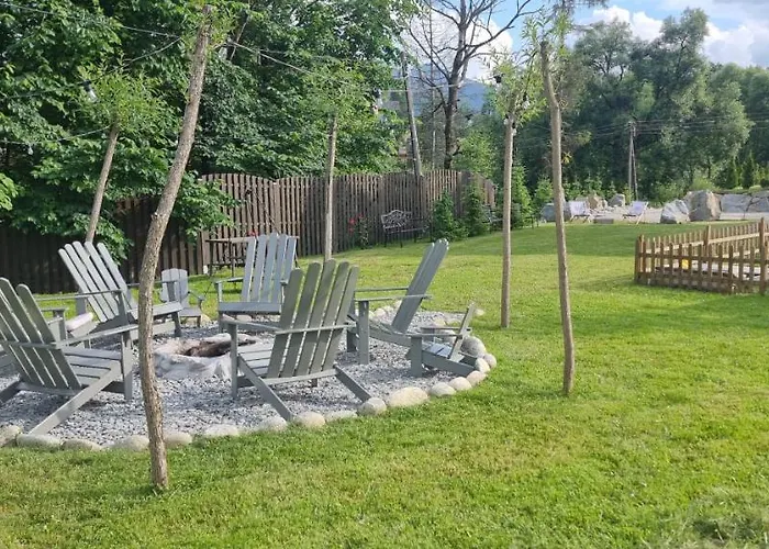 Gabi Z Balia W Ogrodzie Feriehus